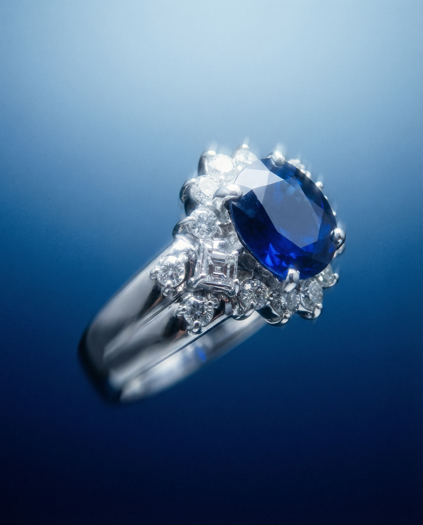 3.23ct Cushion Blue Sapphire, Diamond Engagement Ring set in Platinum, GIA Certified Thailand