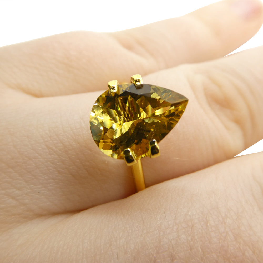 2.86ct Brazilian Pear Heliodor, golden yellow beryl gemstone from SkyJems Canadian gem specialists