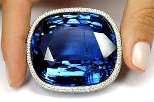 Famous Sapphire Jewellery, Part 2: Beautiful Brooches
