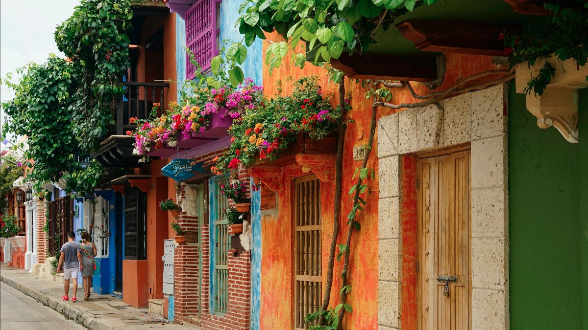 Skyjems Virtual World Tour: Colombia!