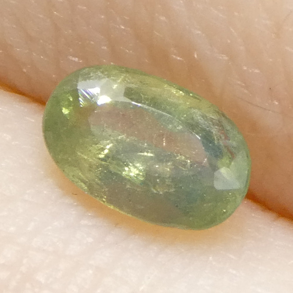 0.64ct Oval Yellowish Green to Greenish Yellow Alexandrite from Sri Lanka, Unheated - Skyjems Wholesale Gemstones