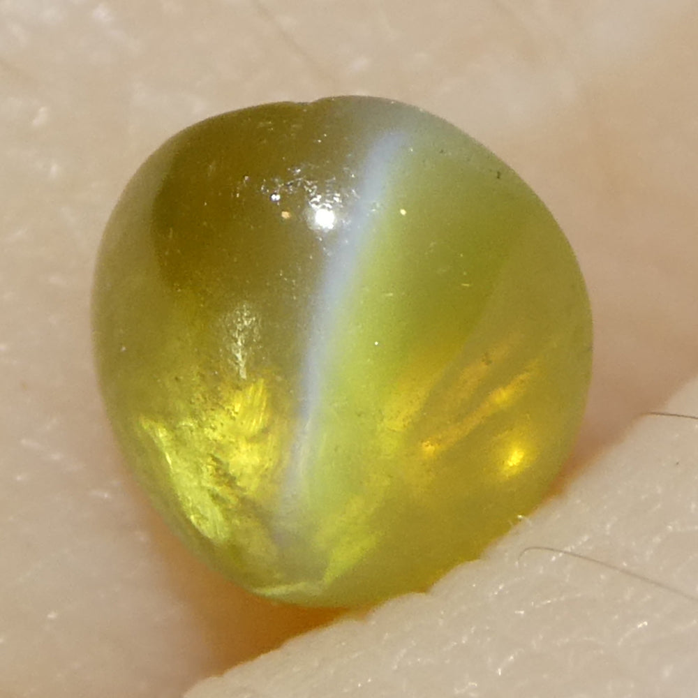 1.05ct Oval Cabochon Greenish Yellow Cats Eye Chrysoberyl - Skyjems Wholesale Gemstones