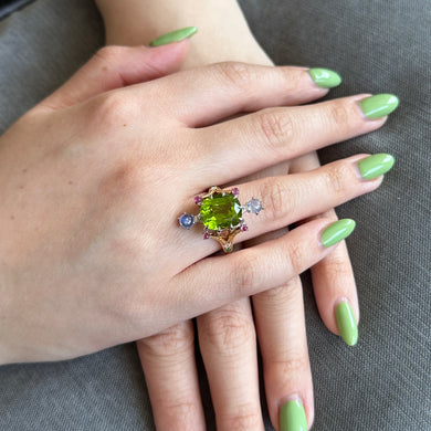 7.73ct Peridot, Sapphire, Ruby & Diamond Cocktail Ring set in 14k Yellow and White Gold - Skyjems Wholesale Gemstones