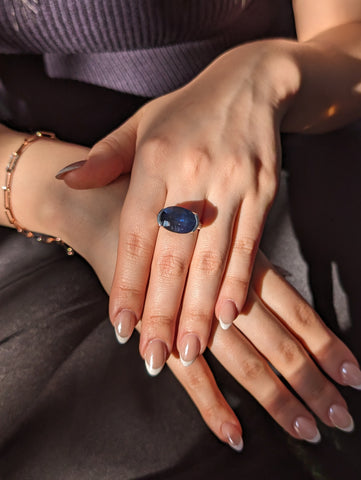 Fine Quality 12.21ct IGI Certified Unheated Blue Sapphire & Diamond Ring in 18k White Gold