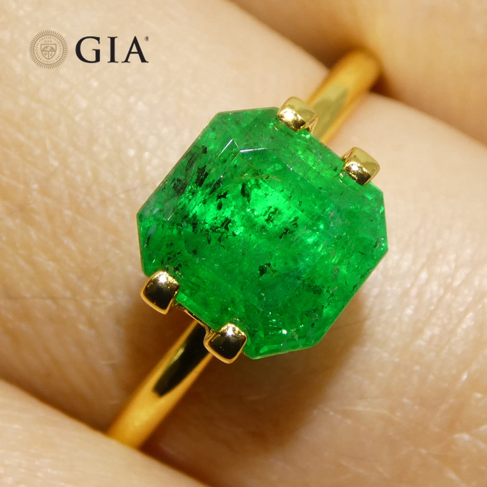 2.56ct Octagonal/Emerald Green Emerald GIA Certified Colombia - Skyjems Wholesale Gemstones