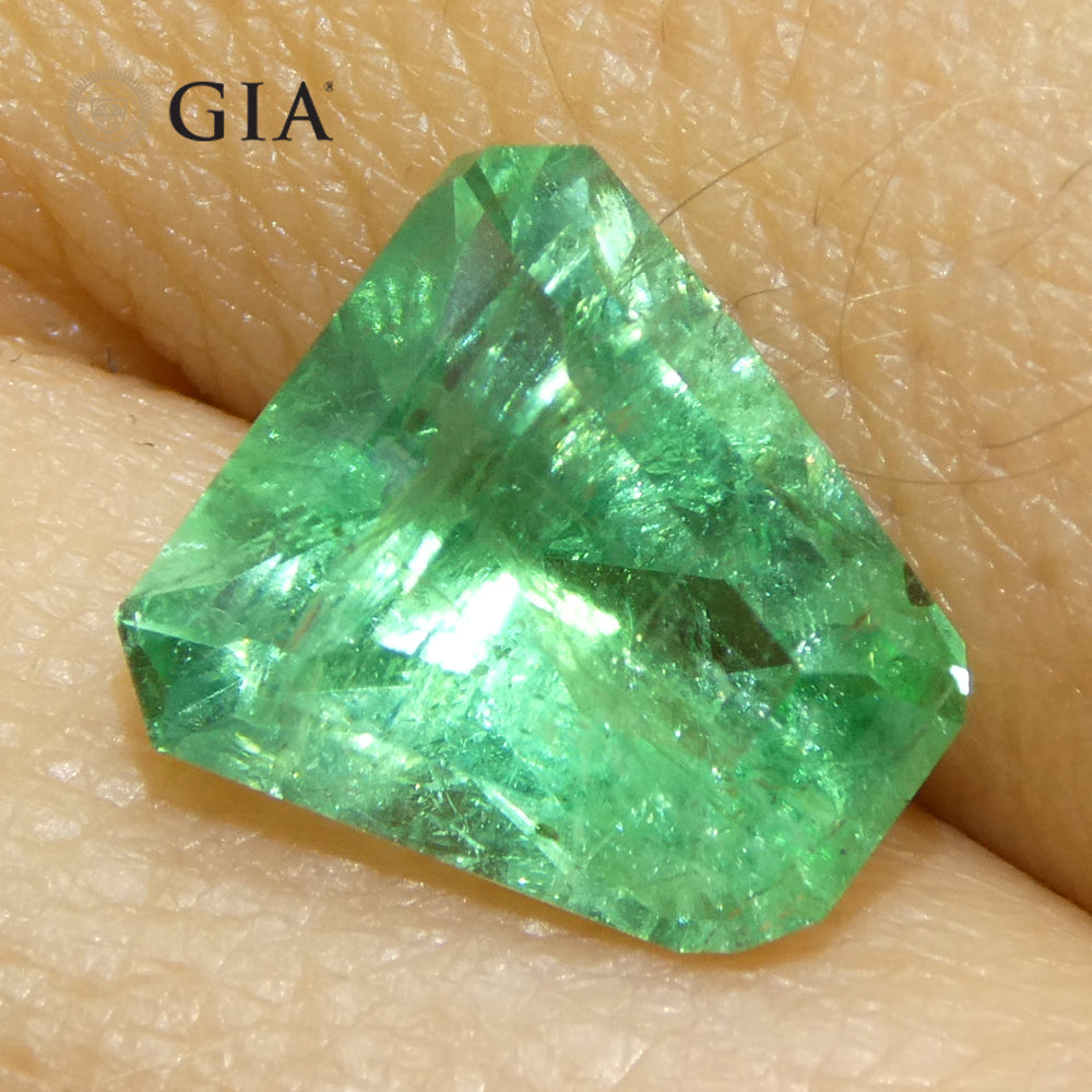 3.06ct Shield Emerald GIA Certified Ethiopian F1/Minor - Skyjems Wholesale Gemstones