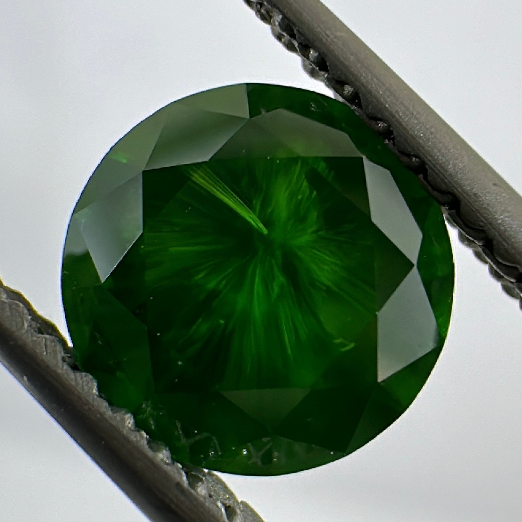 1.44ct Round Vivid Green Demantoid Garnet GIA Certified Russia Unheated - Skyjems Wholesale Gemstones