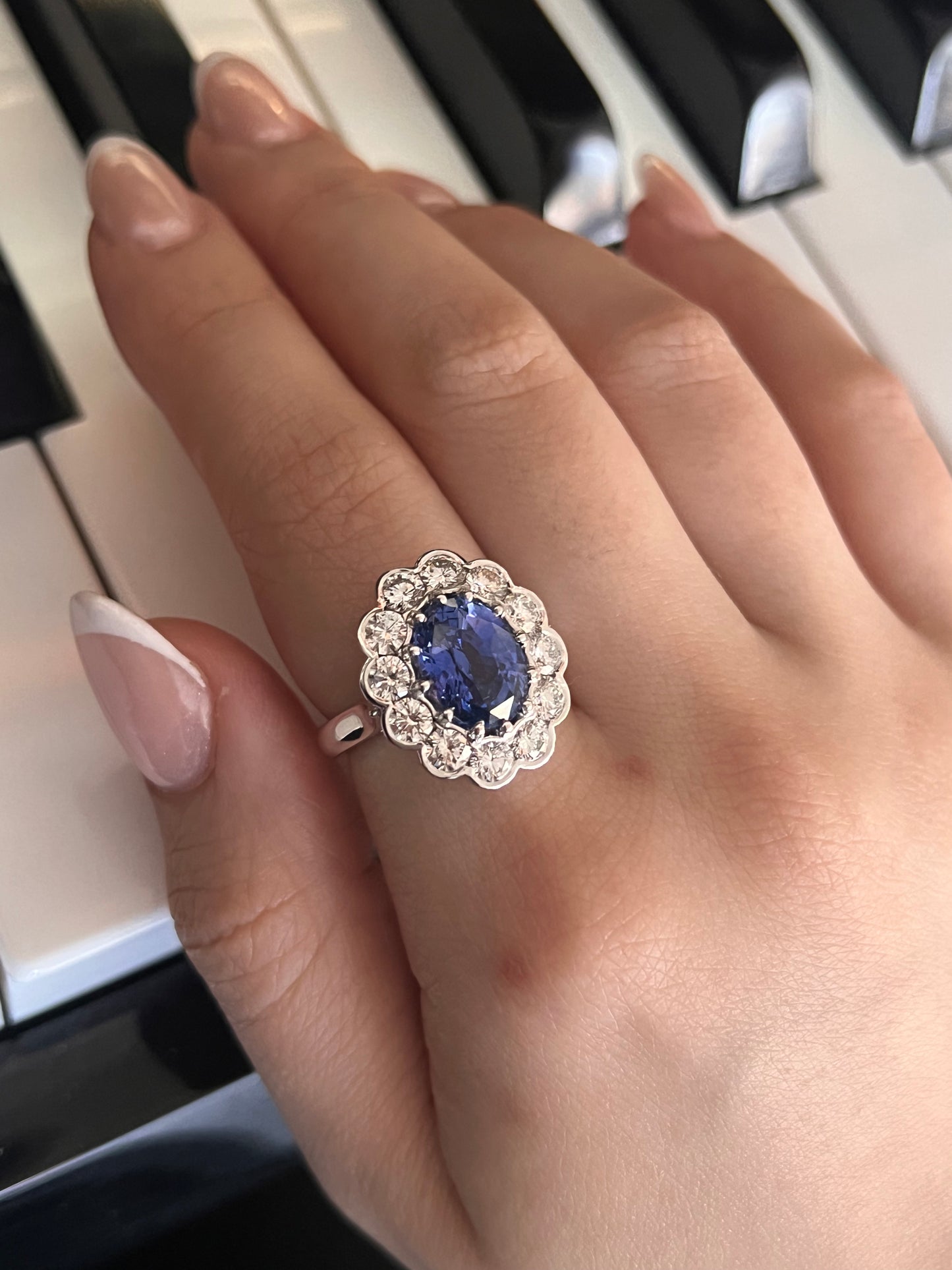 4.64ct GIA-Certified Color-Change Sapphire & Diamond Cocktail/Statement/Engagement Ring - Skyjems Wholesale Gemstones