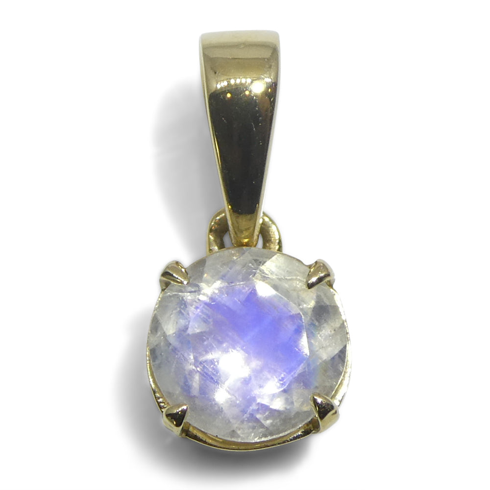 0.66ct Round Rainbow Moonstone Pendant set in 14k Yellow Gold