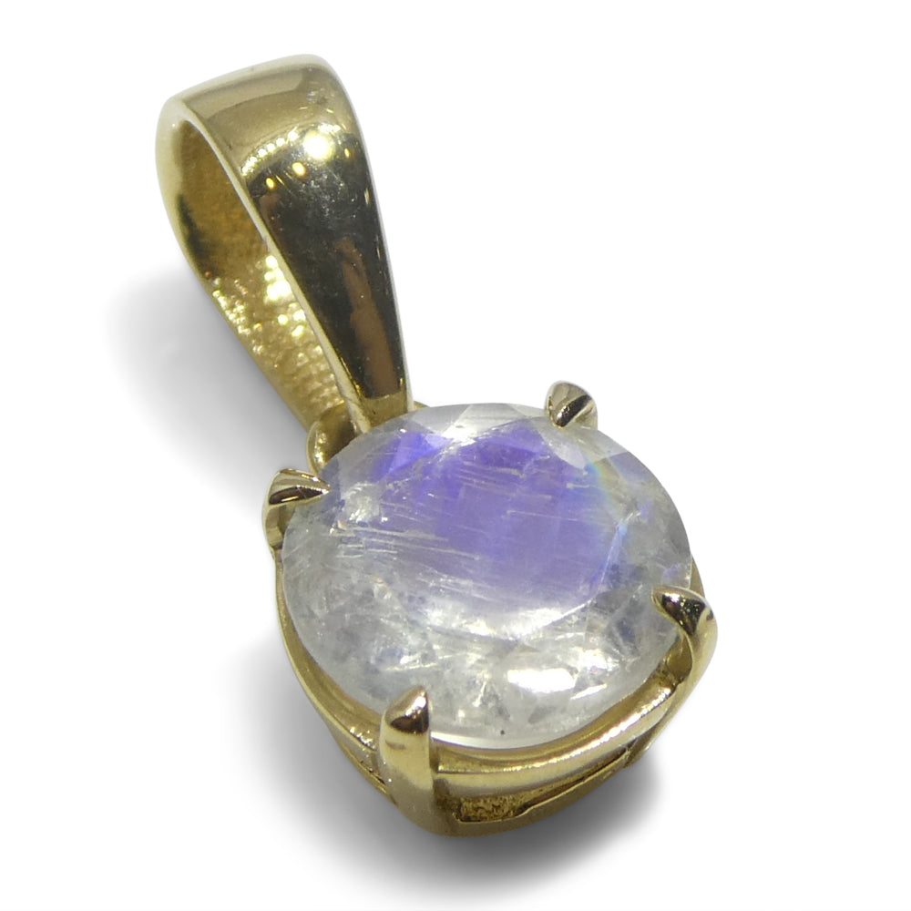 0.66ct Round Rainbow Moonstone Pendant set in 14k Yellow Gold