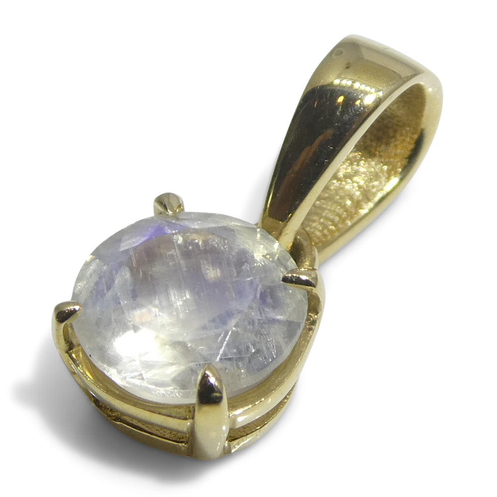 0.66ct Round Rainbow Moonstone Pendant set in 14k Yellow Gold