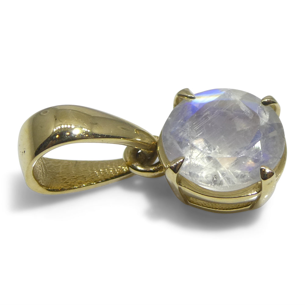 0.66ct Round Rainbow Moonstone Pendant set in 14k Yellow Gold