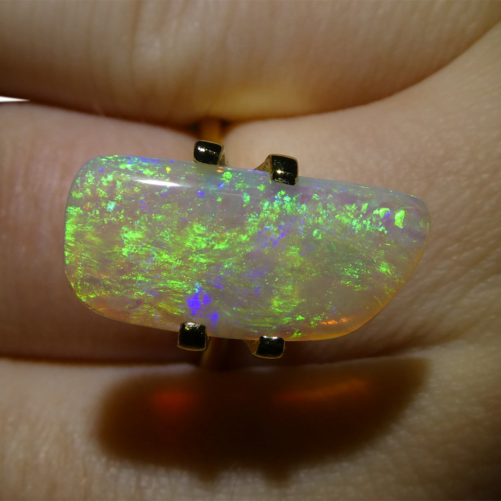 3.18ct Freeform Cabochon White Opal from Australia - Skyjems Wholesale Gemstones