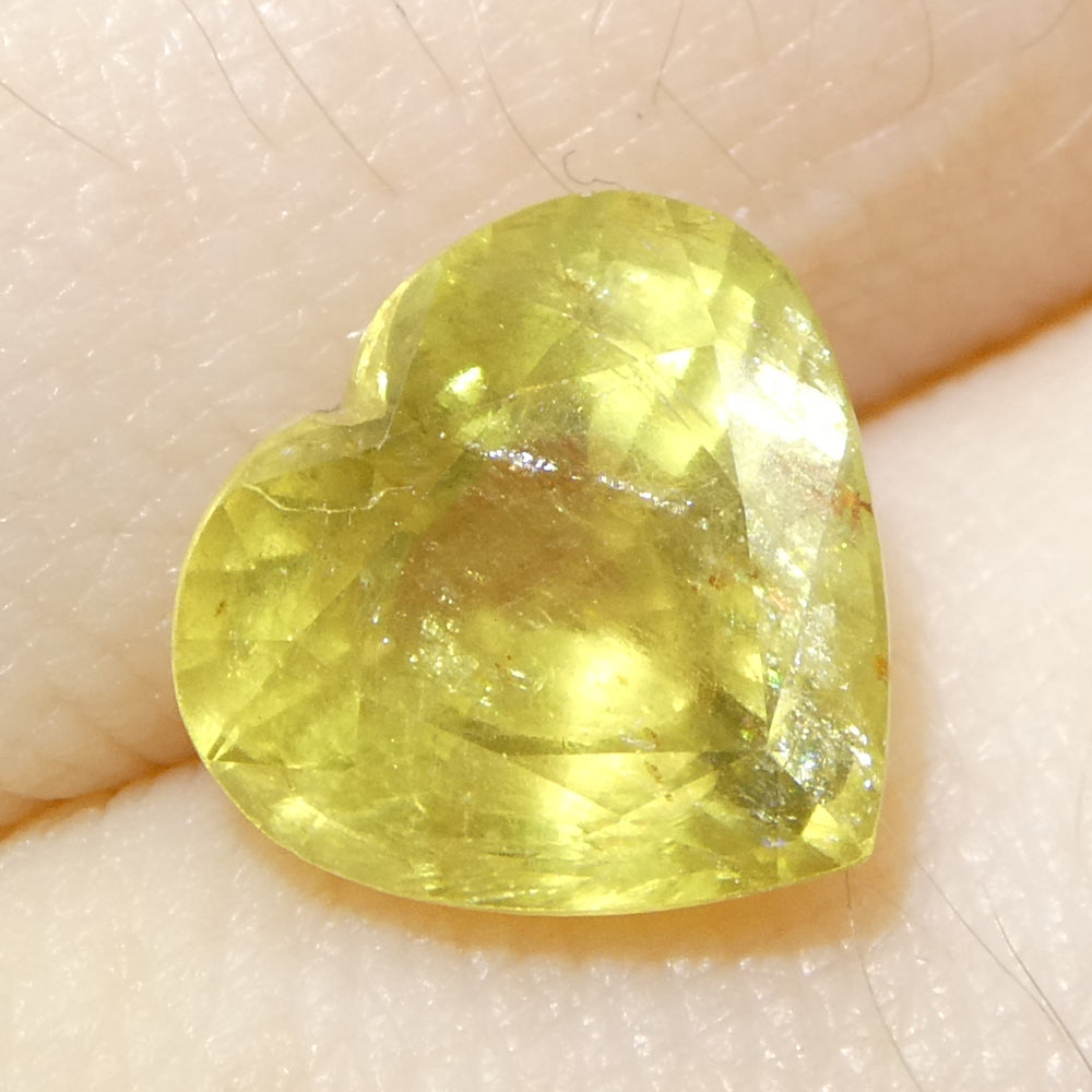 3.99ct Heart Yellow Sapphire from Tanzania, Unheated - Skyjems Wholesale Gemstones