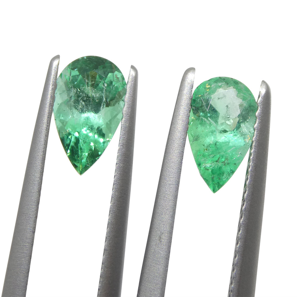 Emerald 1.28 cts 8.13 x 4.58 x 3.19 mm/7.94 x 4.74 x 3.88 Pear Green  $1030