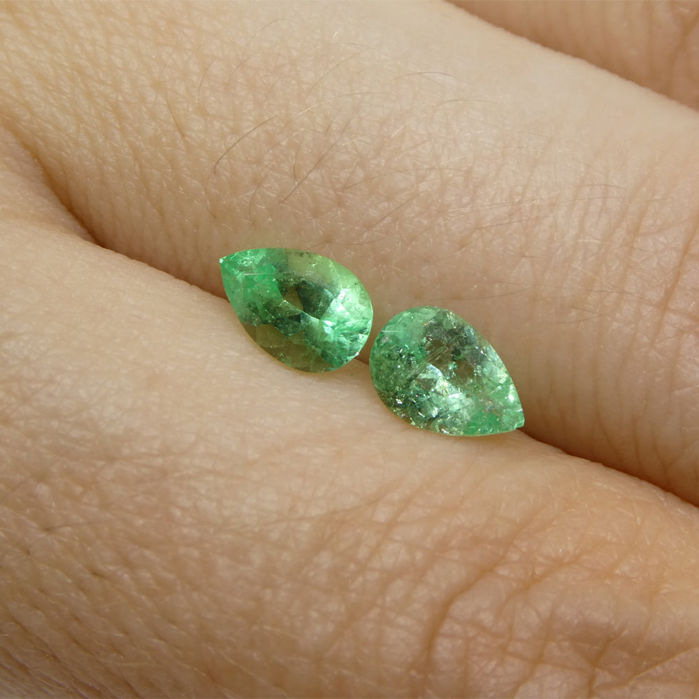 1.05ct Pair Pear Green Emerald from Colombia - Skyjems Wholesale Gemstones