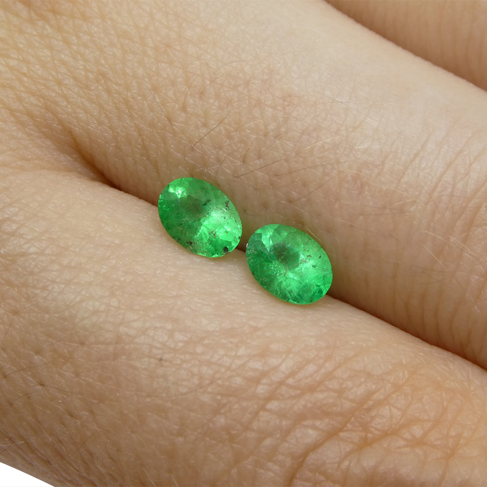 0.82ct Pair Oval Green Emerald from Colombia - Skyjems Wholesale Gemstones