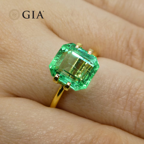 4.18ct Octagonal/Emerald Green Emerald GIA Certified Colombia