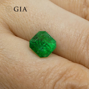 2.56ct Octagonal/Emerald Green Emerald GIA Certified Colombia - Skyjems Wholesale Gemstones
