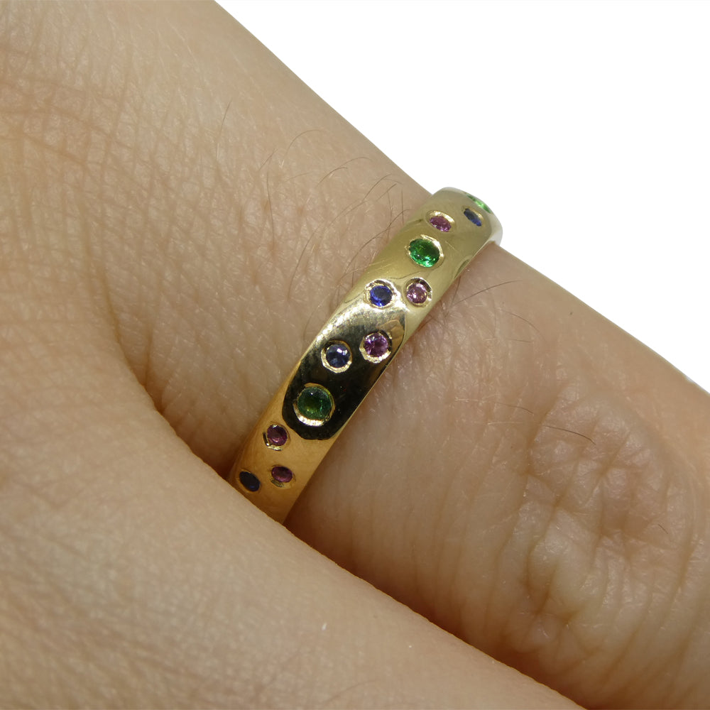 0.21ct Emerald & Sapphire Starry Sky Band Ring set in 14k Yellow Gold - Skyjems Wholesale Gemstones