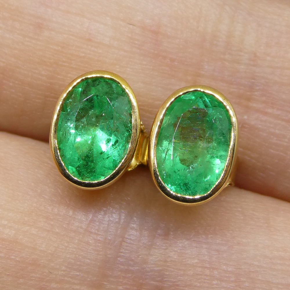 1.49ct Colombian Emerald Stud Earrings set in 18kt Yellow Gold - Skyjems Wholesale Gemstones