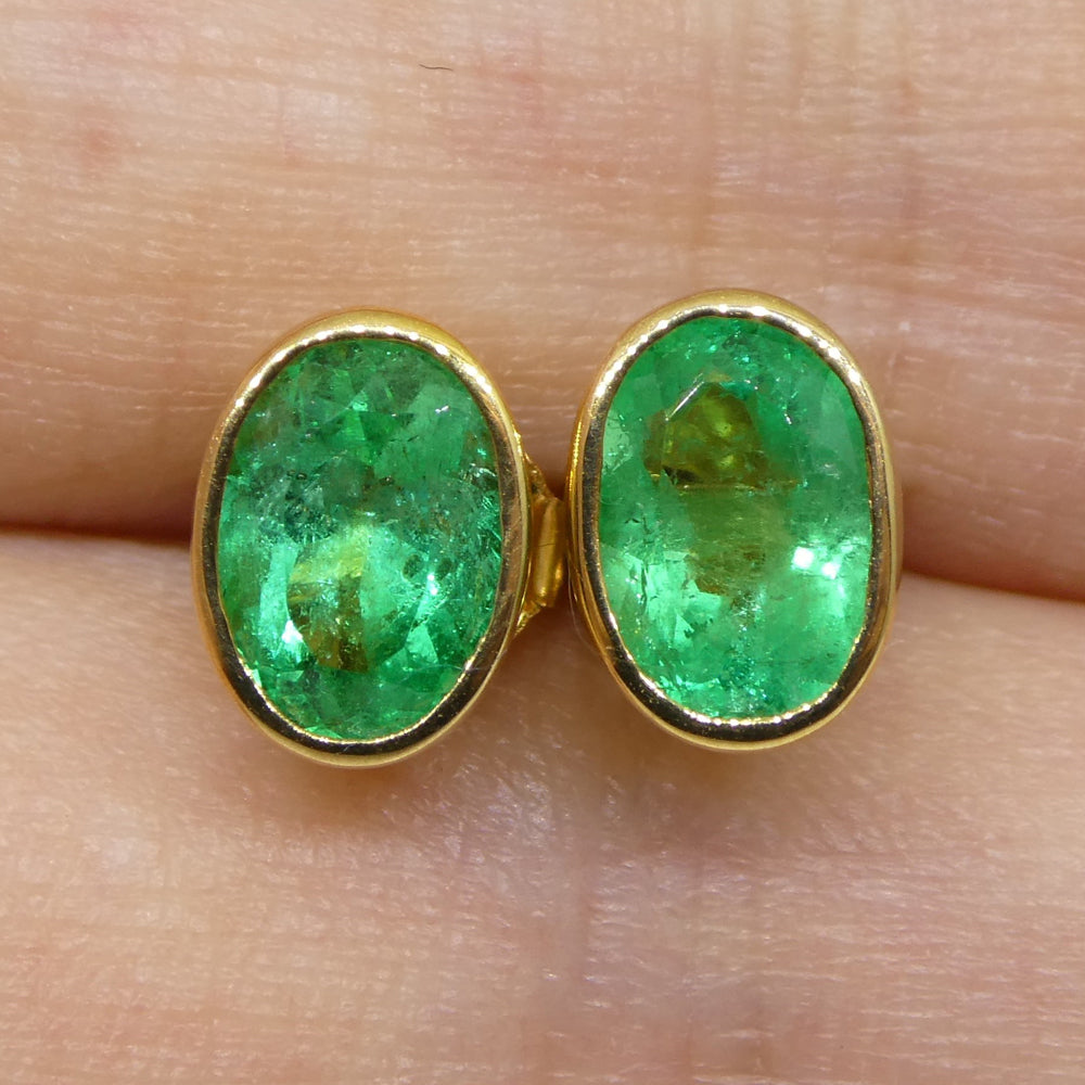 1.49ct Colombian Emerald Stud Earrings set in 18kt Yellow Gold - Skyjems Wholesale Gemstones