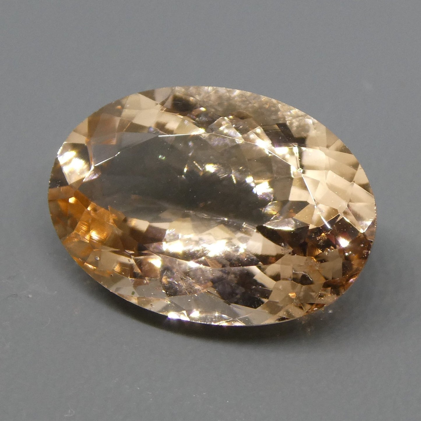 4.90ct Oval Morganite - Skyjems Wholesale Gemstones