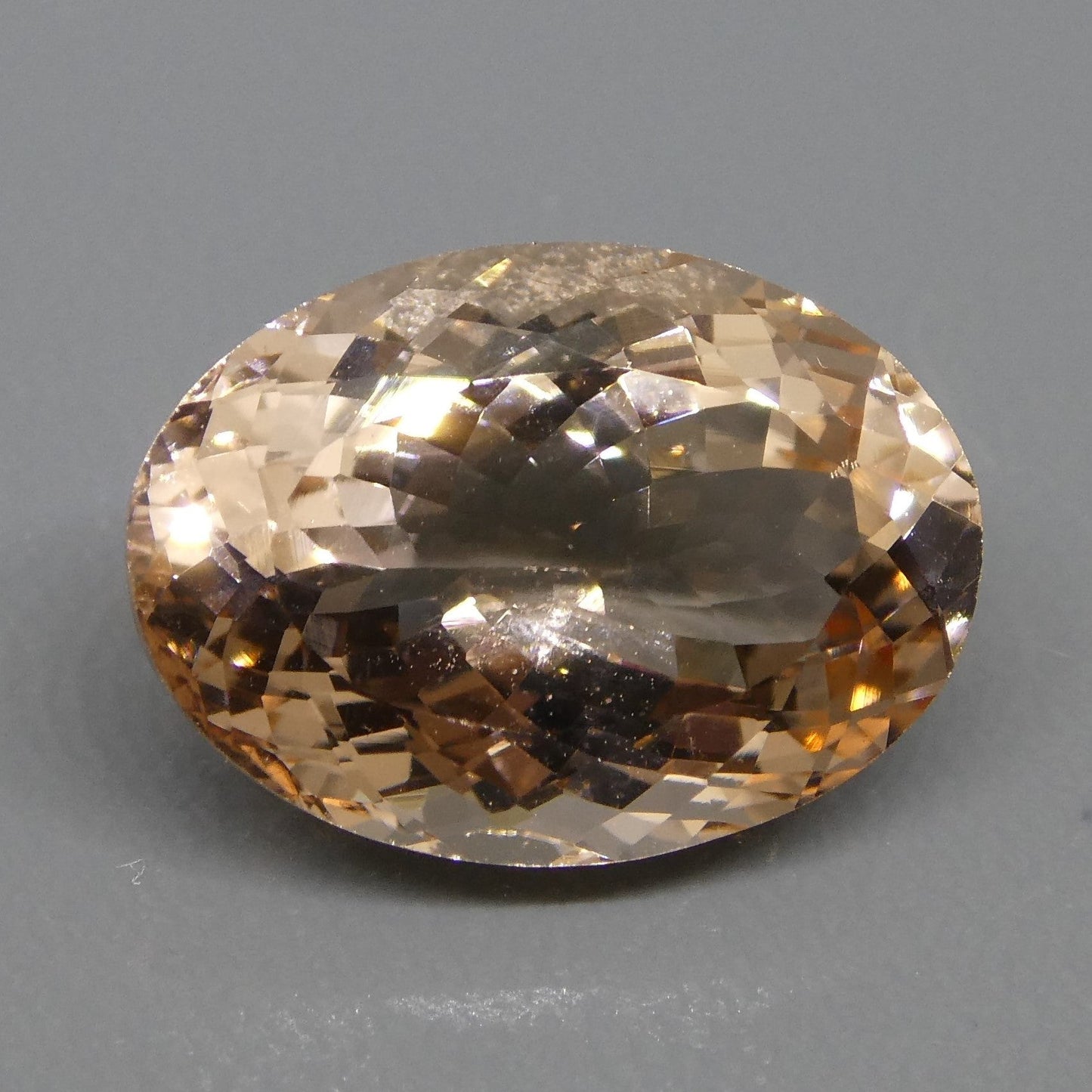 5.69ct Oval Morganite - Skyjems Wholesale Gemstones