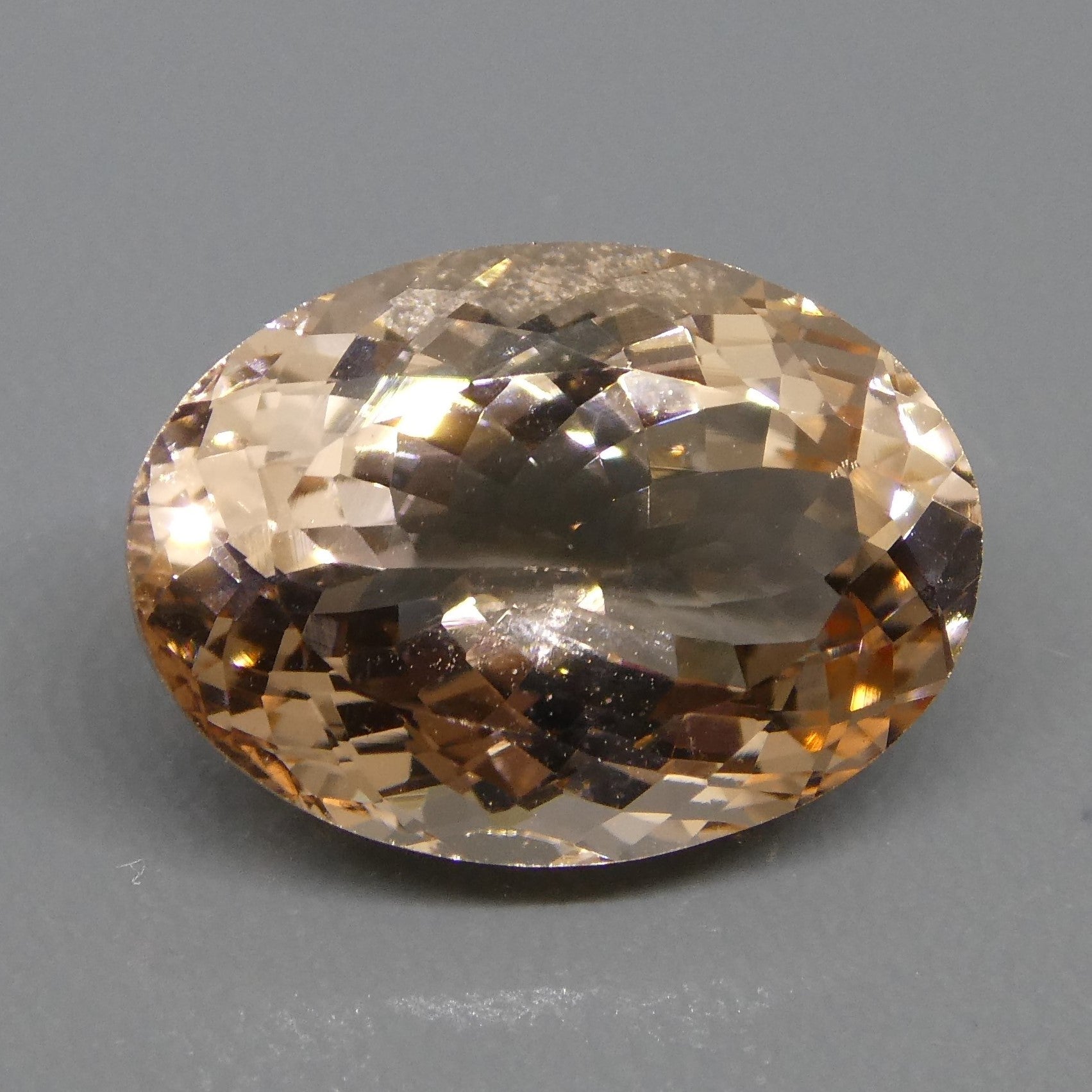 5.69ct Oval Morganite - Skyjems Wholesale Gemstones