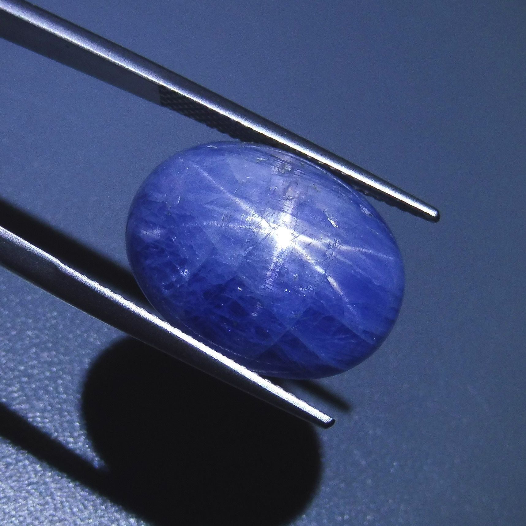 25 ct Oval Star Sapphire - Skyjems Wholesale Gemstones